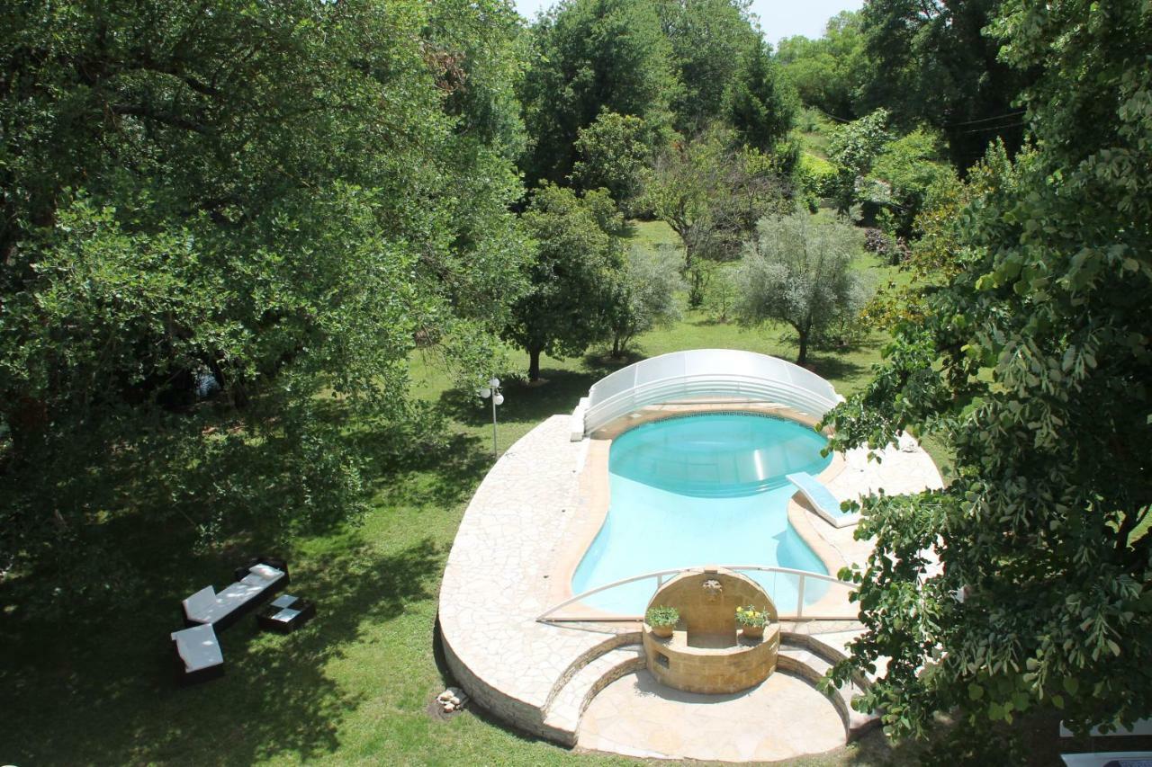 Au Bord De L'Alzon Apartment Uzès Exterior foto